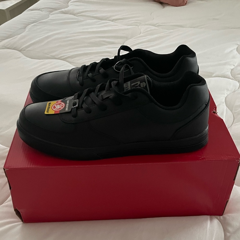 Work master slip resistant shoes